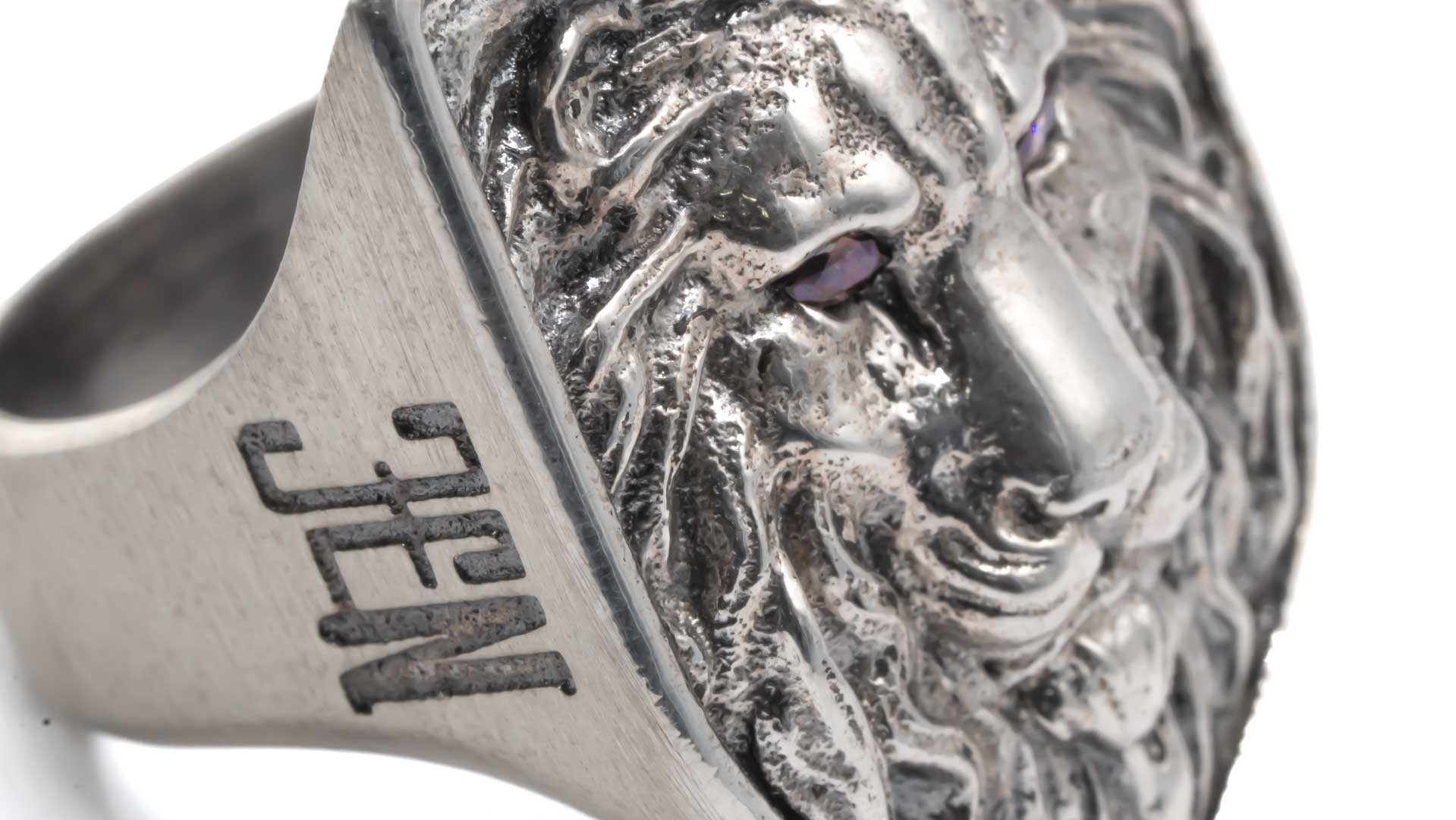 Anillo grande León