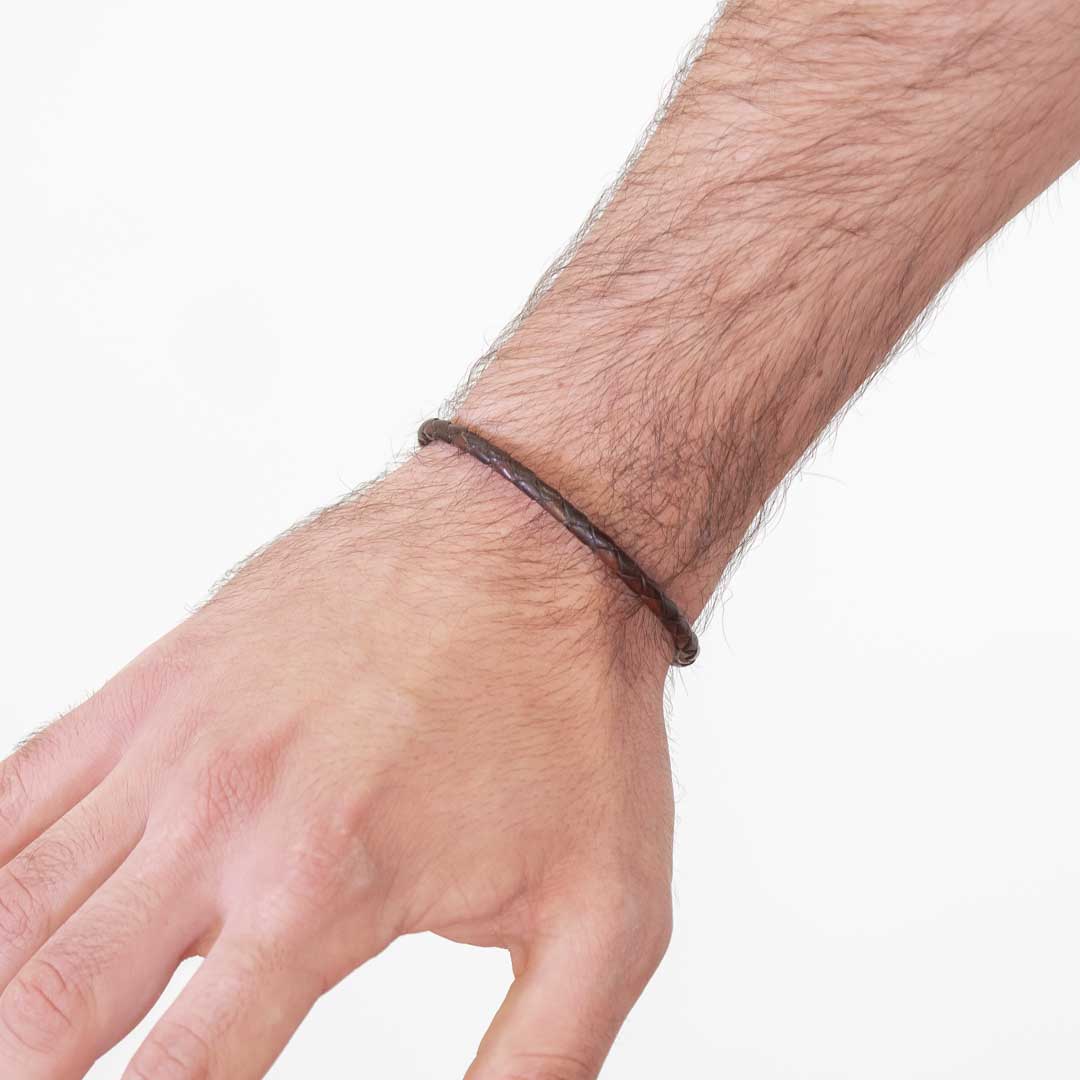 Pulsera fina cuero