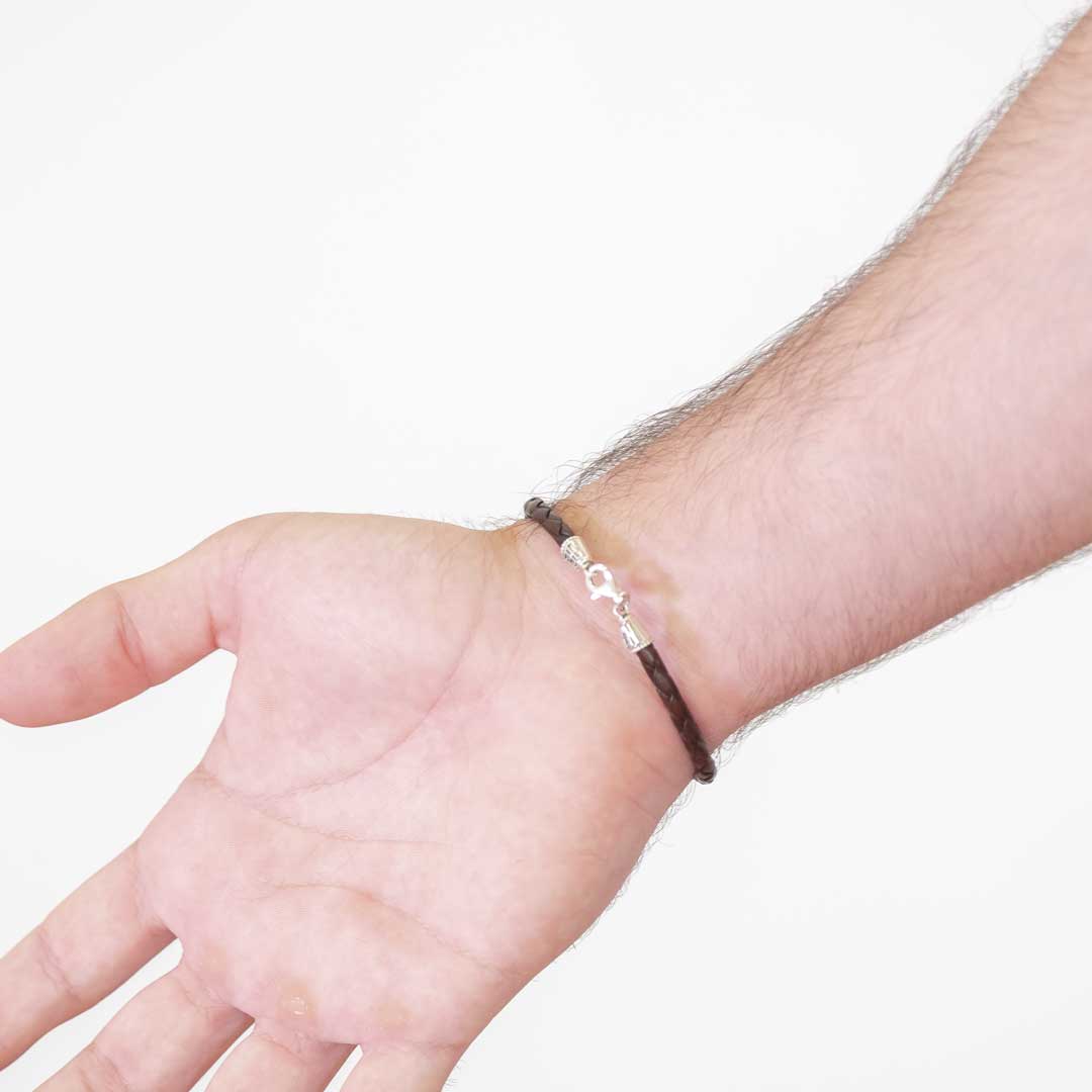 Pulsera fina cuero