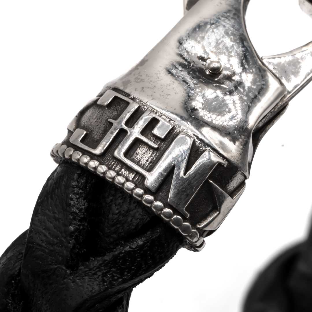Pulsera cuero negro