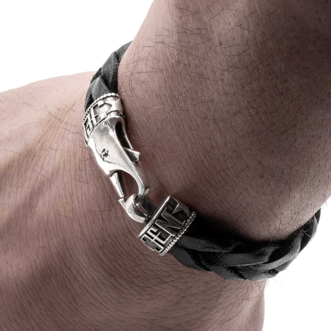 Pulsera cuero negro