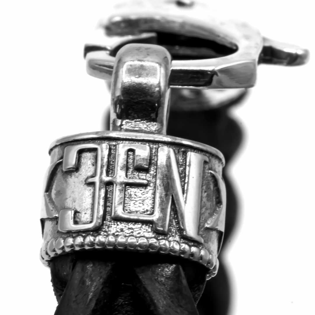 Pulsera cuero negro