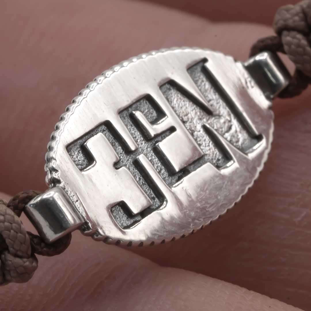 Pulsera macramé Logo