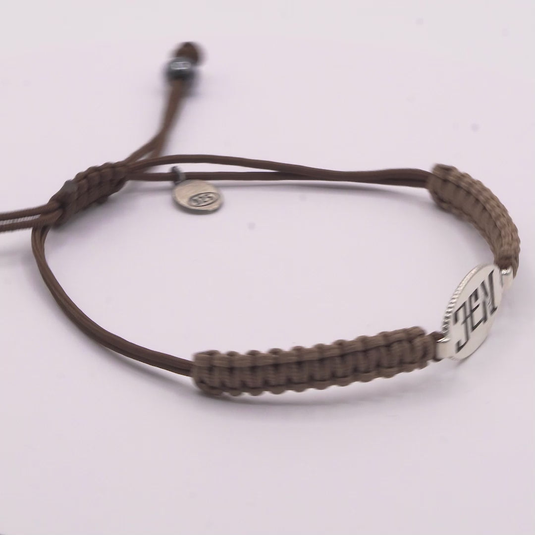 Pulsera macramé Logo